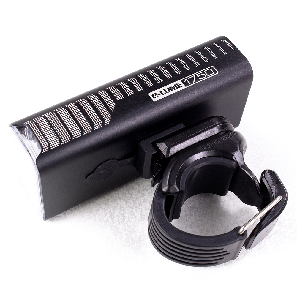 2021_E-LUME_1750_RIGHT-THREE-QTR_1000x1000_WEB 2021_E-LUME_1750_RIGHT-THREE-QTR_1000x1000_WEB